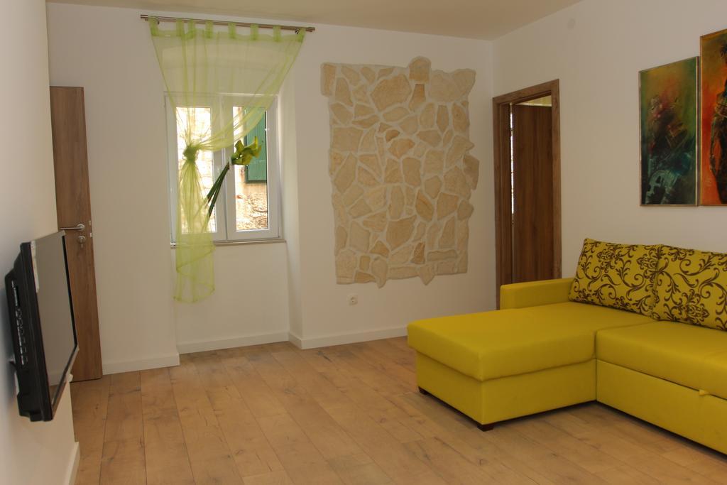 Apartment House Vitaic Supetar Ruang foto
