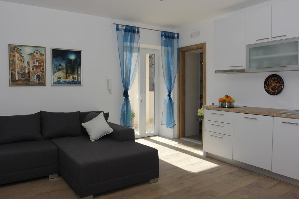 Apartment House Vitaic Supetar Ruang foto