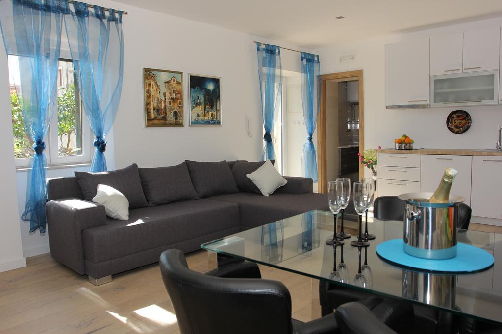 Apartment House Vitaic Supetar Ruang foto